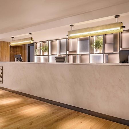 Ac Hotel Avenida De America By Marriott Madrid Exterior photo