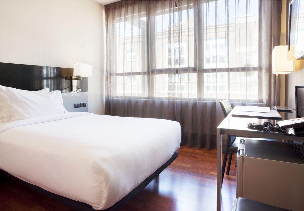 Ac Hotel Avenida De America By Marriott Madrid Exterior photo