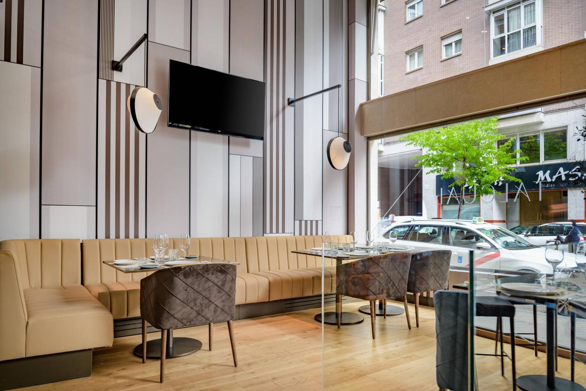 Ac Hotel Avenida De America By Marriott Madrid Exterior photo